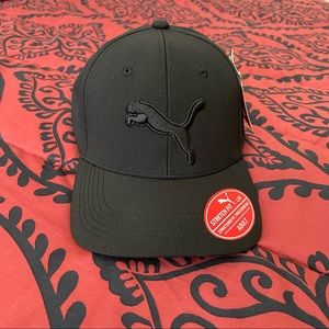 PUMA Men's Black Stretch Fit Size L/XL Cap w Logo
